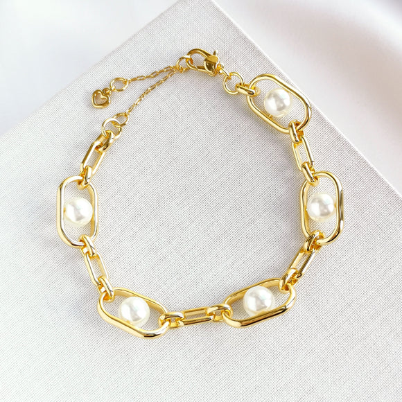 Glamorous Strands Bracelet