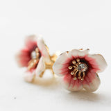 Les Néréides flower earrings